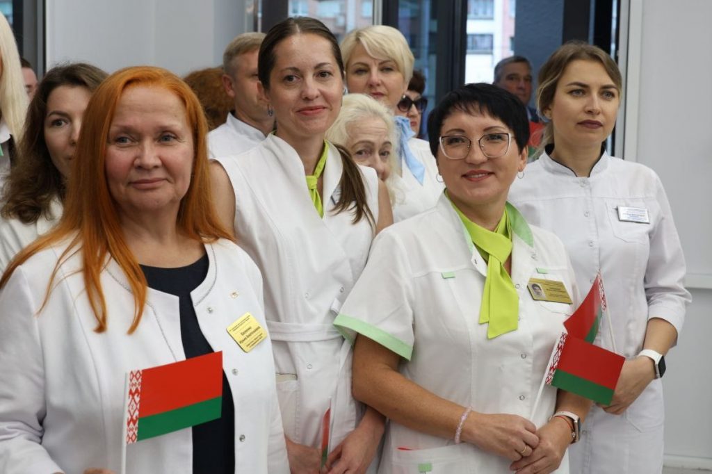 Открытие многофункционального медицинского центра на столичной улице Маяковского.